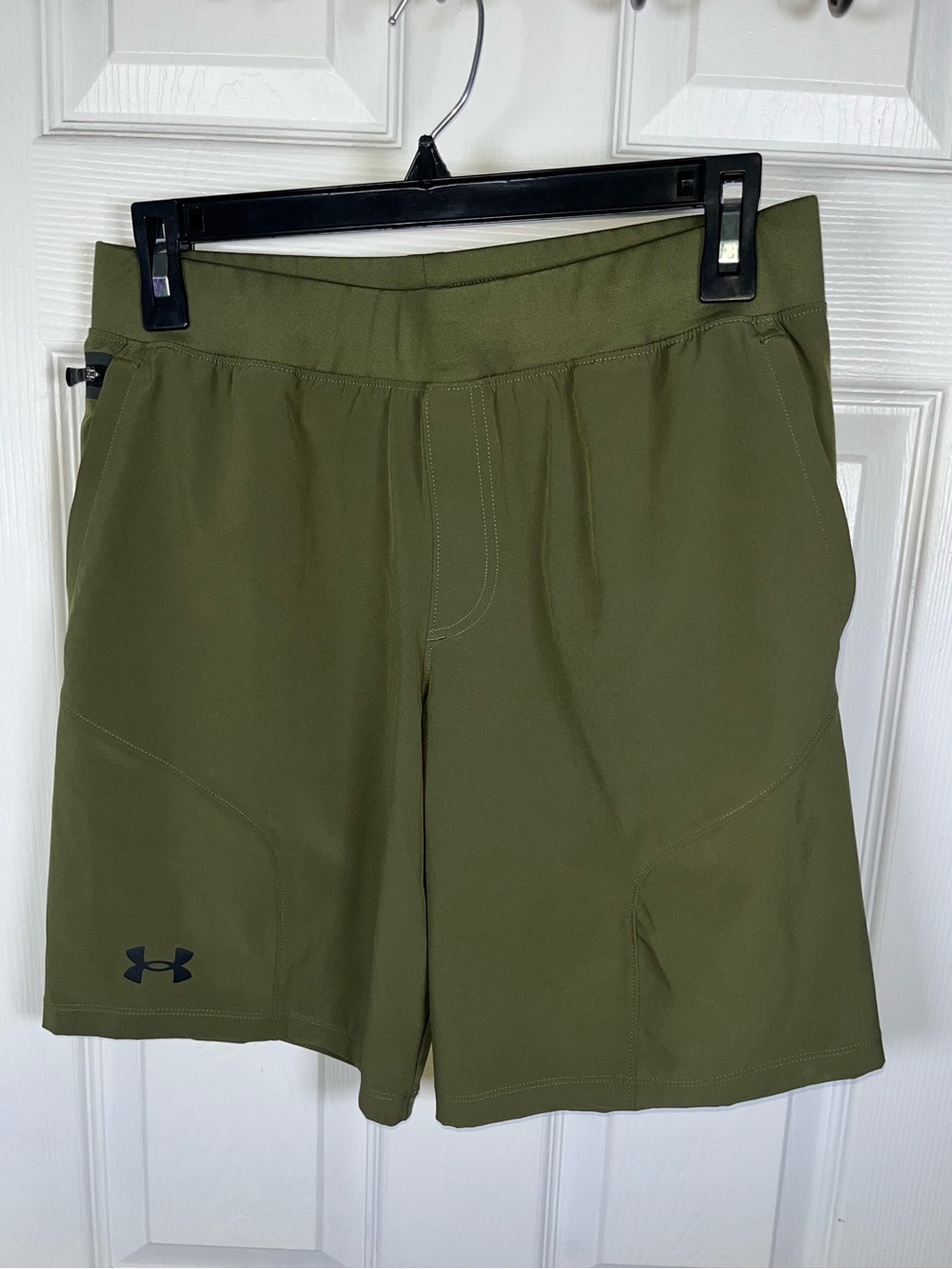 $55 Under Armour Shorts Boys Youth Large L Green Unstoppable Polyester